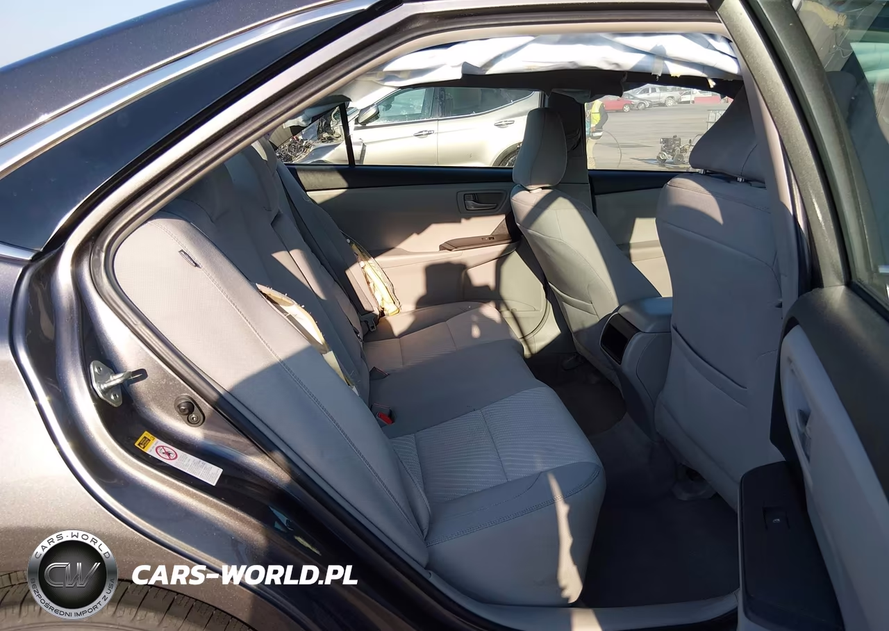 2016 Toyota Camry Le VIN:4T4BF1FK3GR519327 - 8