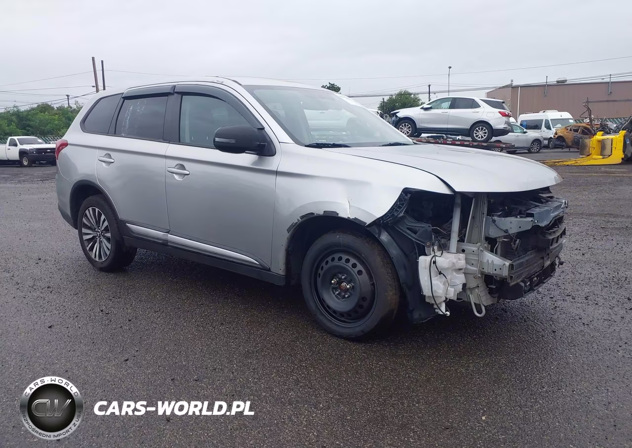 2020 Mitsubishi Outlander Es 2.4 – zdjęcie 1 z 16