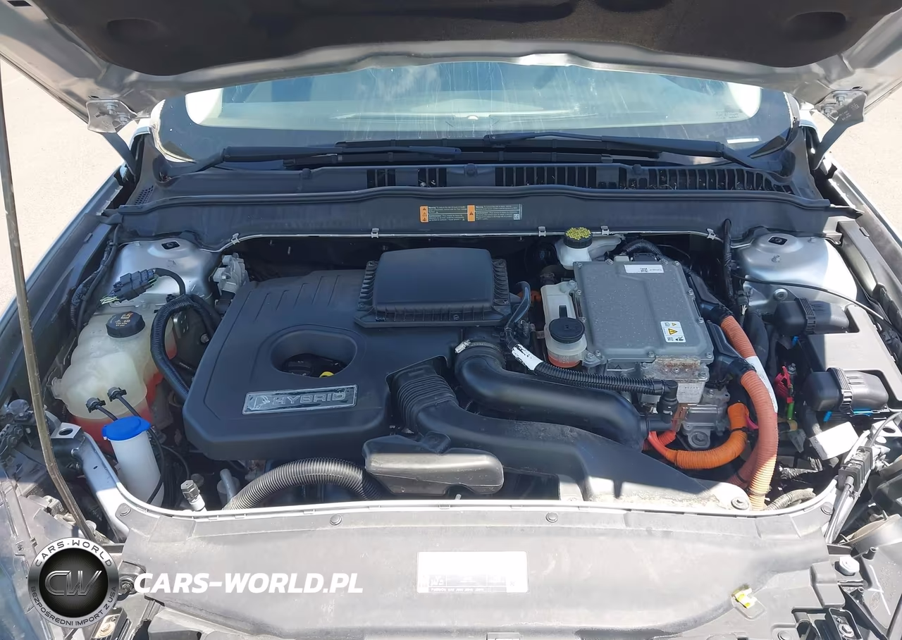 2018 Ford Fusion Hybrid S VIN:3FA6P0UU9JR243669 - 10