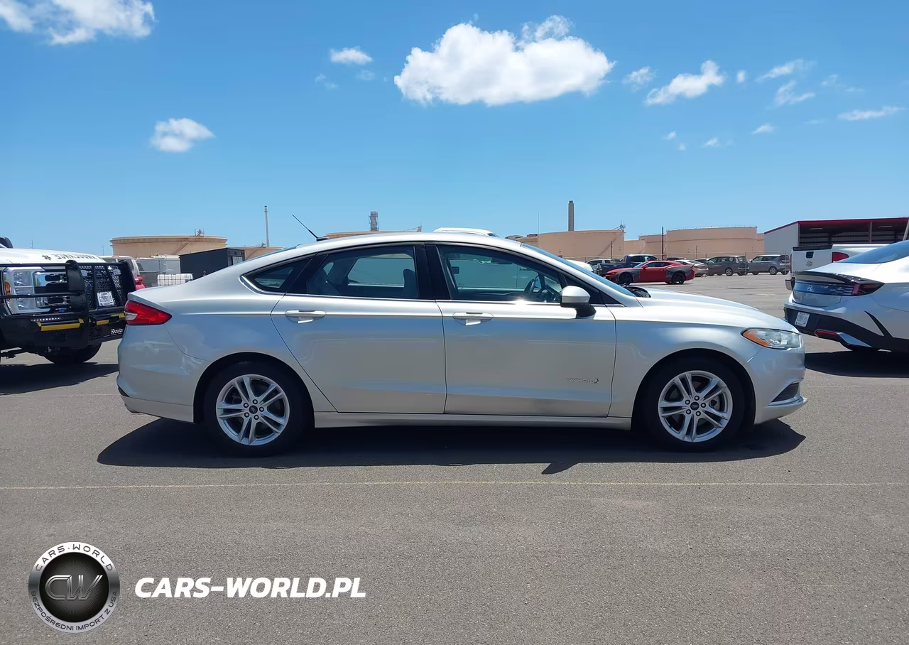 2018 Ford Fusion Hybrid S VIN:3FA6P0UU9JR243669 - 13