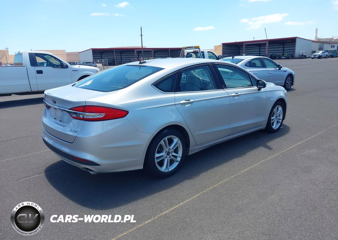 2018 Ford Fusion Hybrid S VIN:3FA6P0UU9JR243669 - 4