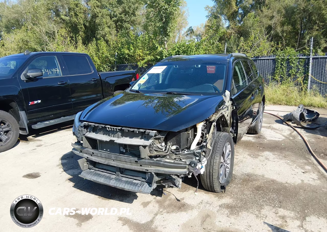 2018 Subaru Outback 3.6R Touring VIN:4S4BSETC6J3388207 - 6