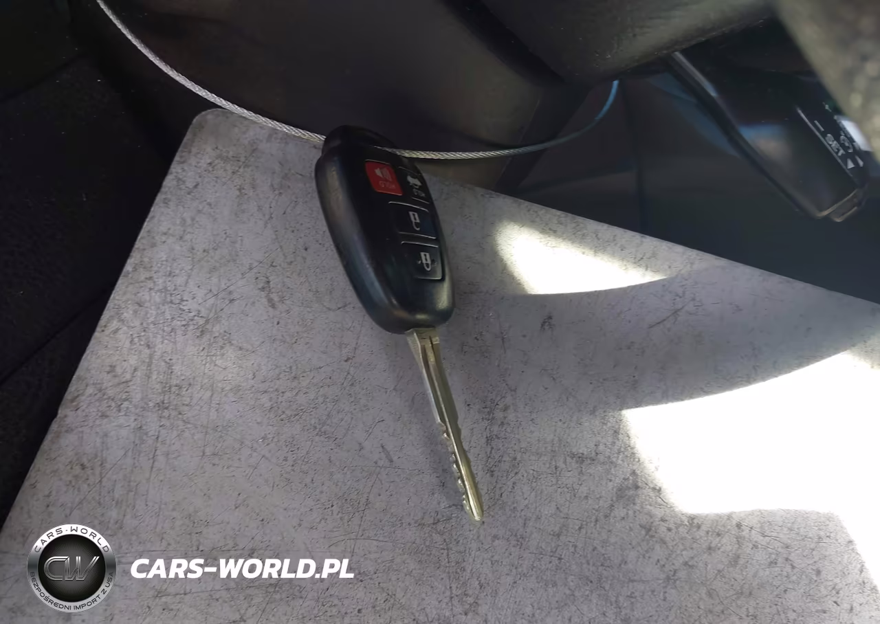 2016 Toyota Corolla Le VIN:2T1BURHE8GC606597 - 11