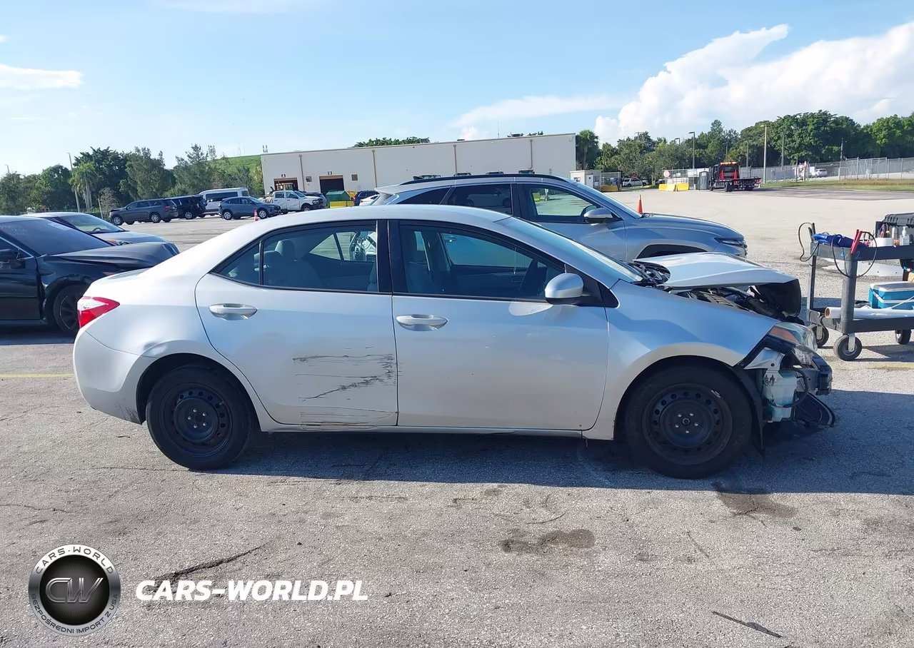 2016 Toyota Corolla Le VIN:2T1BURHE8GC606597 - 14