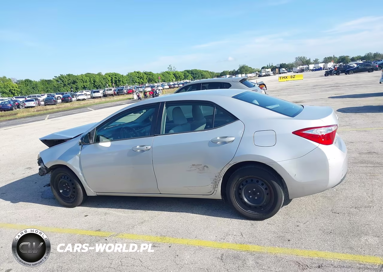 2016 Toyota Corolla Le VIN:2T1BURHE8GC606597 - 15