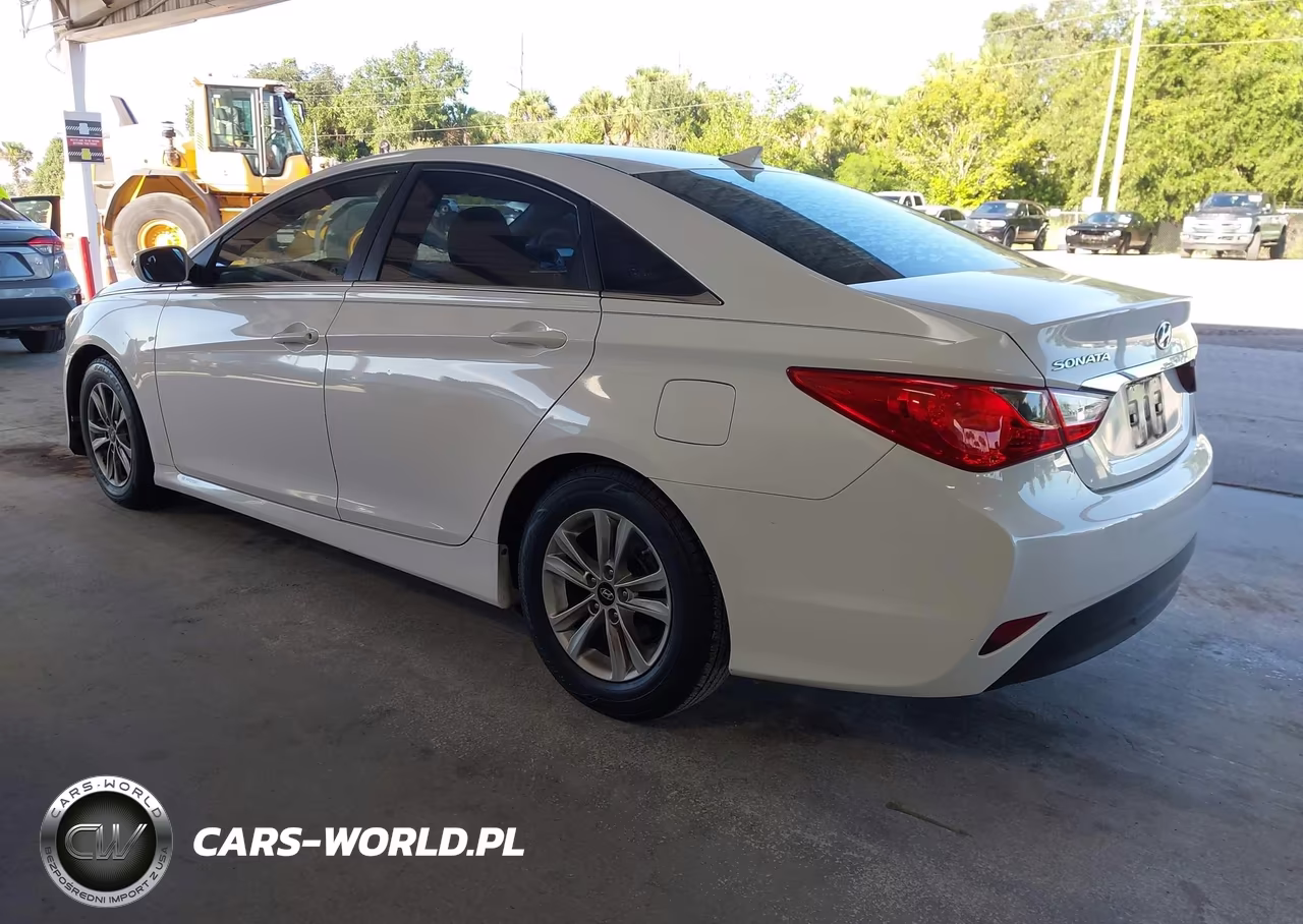 2014 Hyundai Sonata Gls VIN:5NPEB4AC7EH827469 - 3