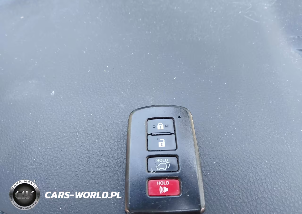 2019 Toyota Highlander Xle VIN:5TDJZRFH5KS979865 - 11