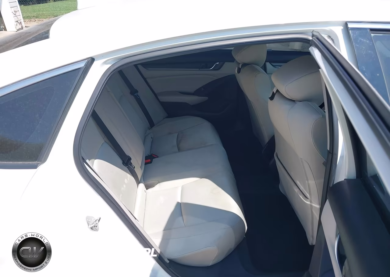 2019 Honda Accord Lx VIN:1HGCV1F10KA017075 - 8