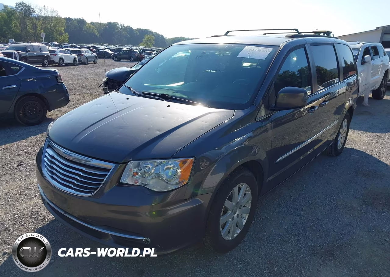 2015 Chrysler Town & Country Touring VIN:2C4RC1BG2FR626405 - 6
