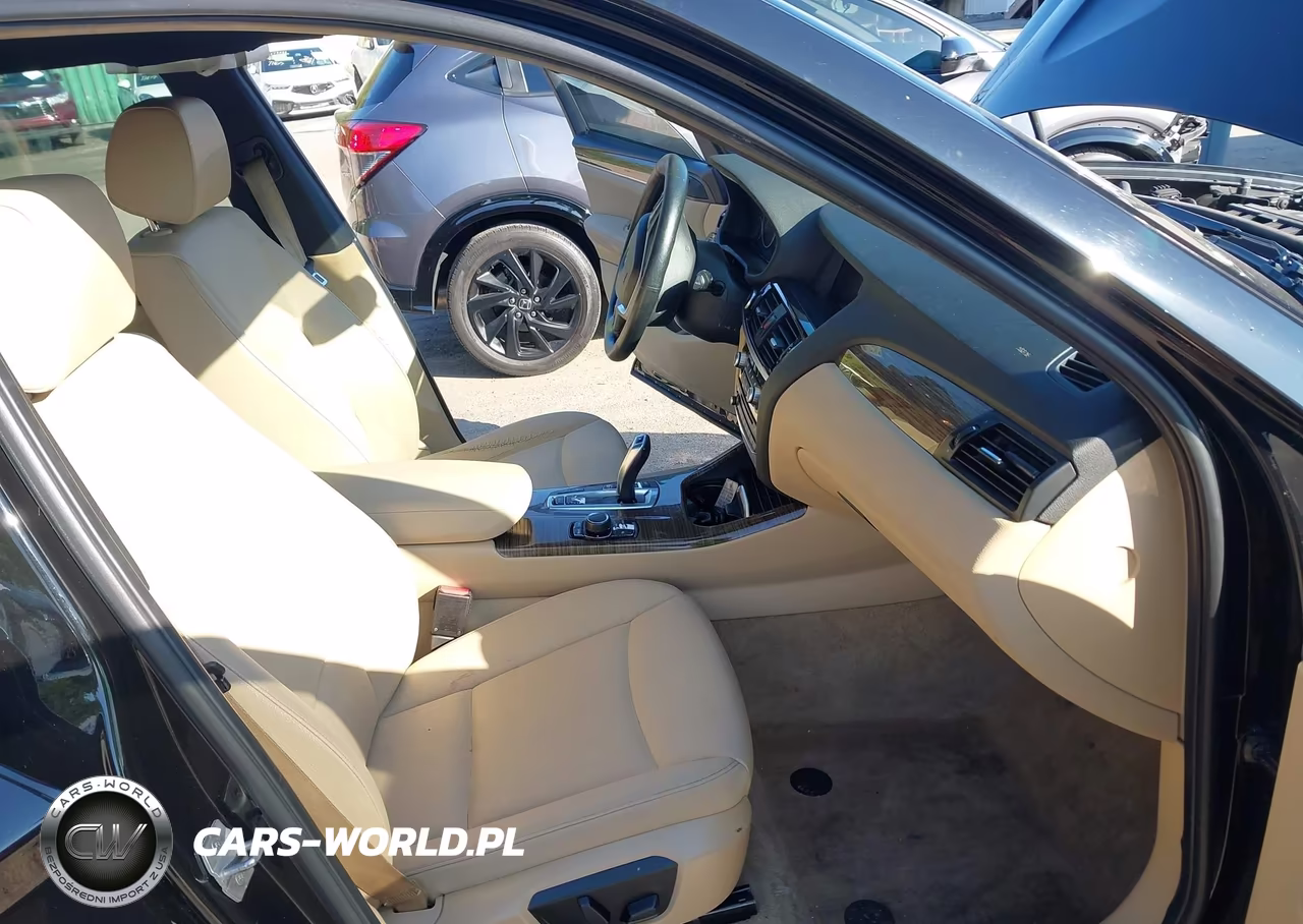 2017 BMW X3 xDrive28I VIN:5UXWX9C38H0T21942 - 5