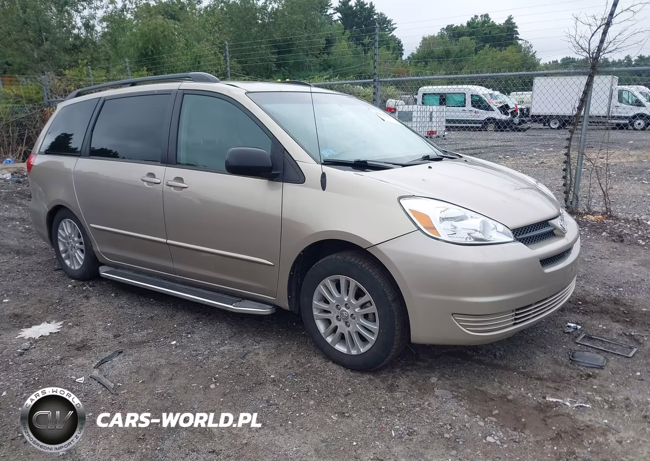 2004 Toyota Sienna Le