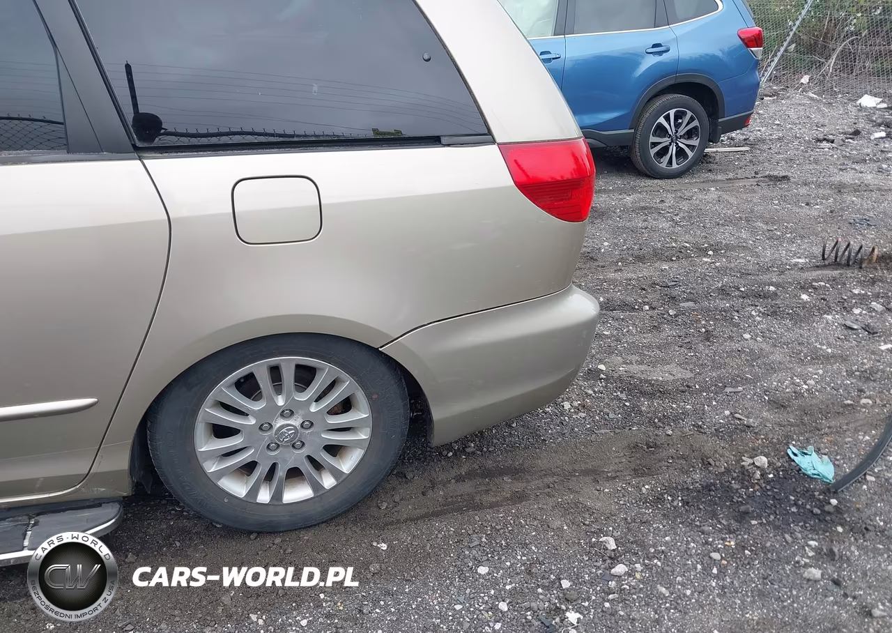 2004 Toyota Sienna Le VIN:5TDZA23C74S068076 - 6