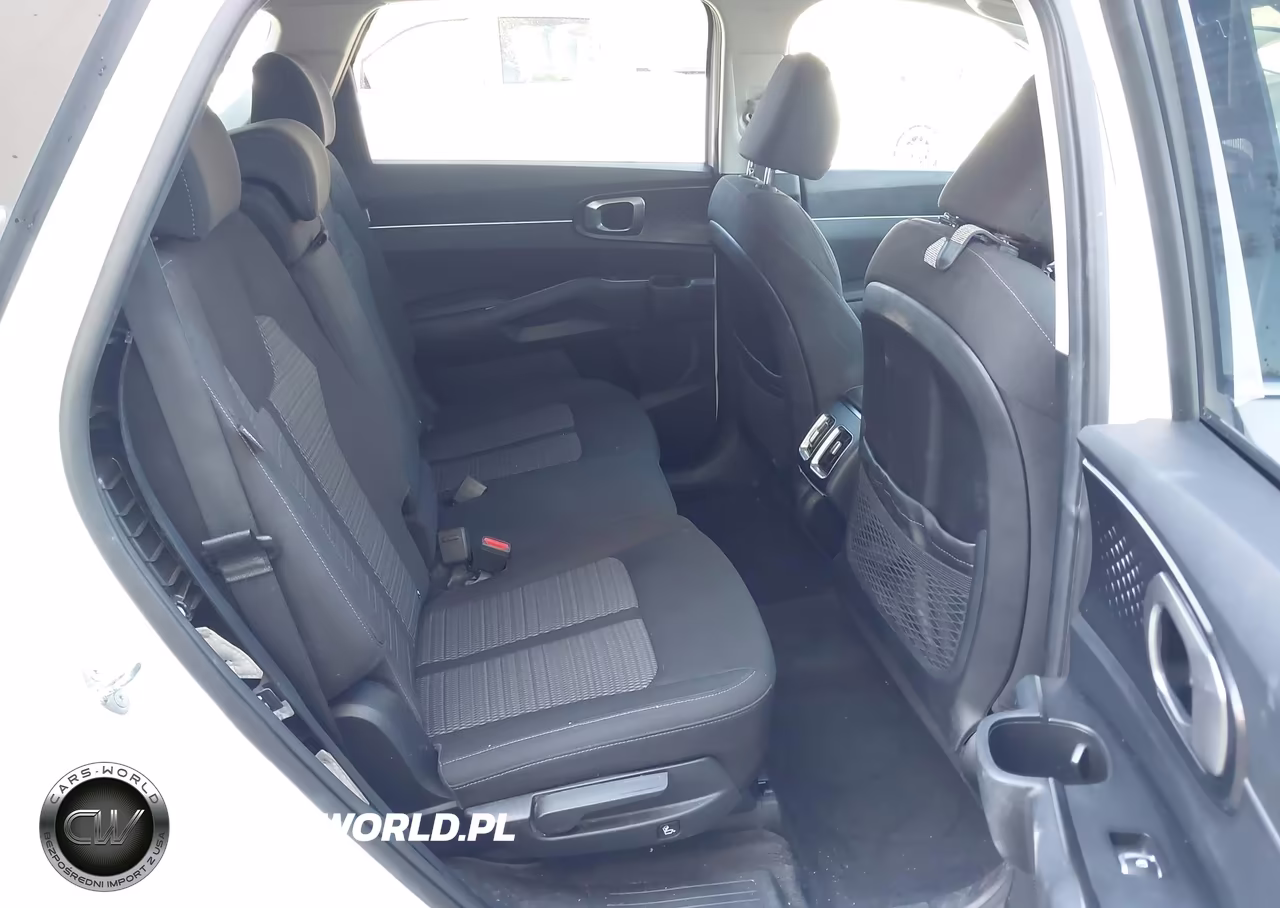 2025 Kia Sorento Lx VIN:5XYRG4JC8SG329478 - 8
