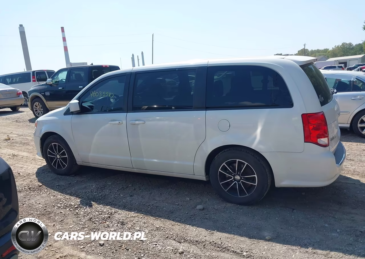 2019 Dodge Grand Caravan Gt VIN:2C4RDGEG7KR535278 - 14