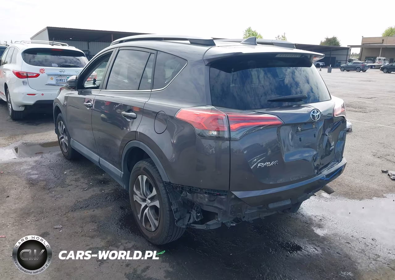 2017 Toyota Rav4 Le VIN:2T3BFREV8HW563658 - 3