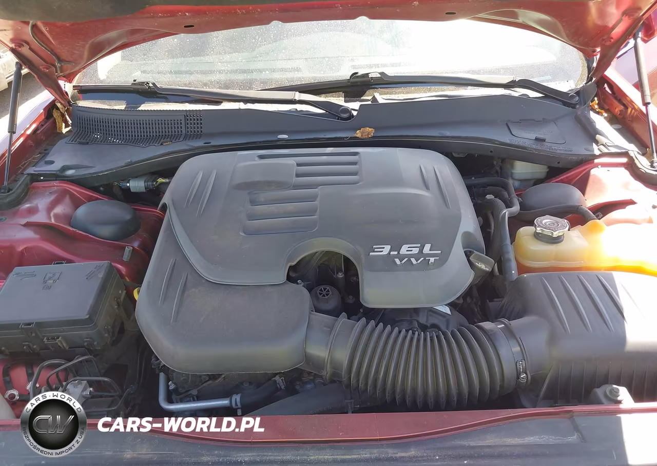 2014 Chrysler 300 VIN:2C3CCAAGXEH273010 - 10