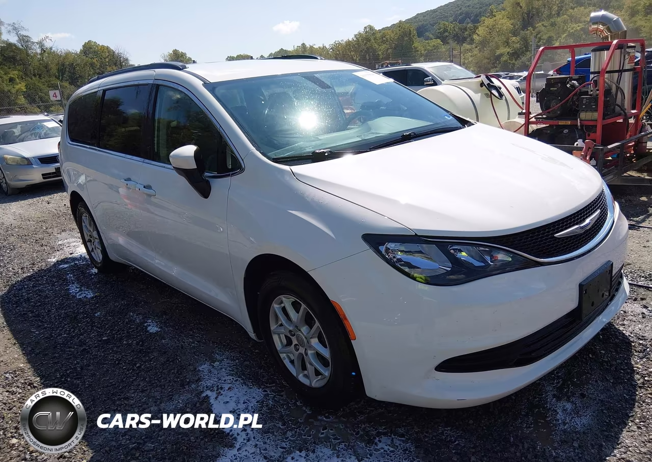 2020 Chrysler Voyager Lxi VIN:2C4RC1DGXLR262646 - 1
