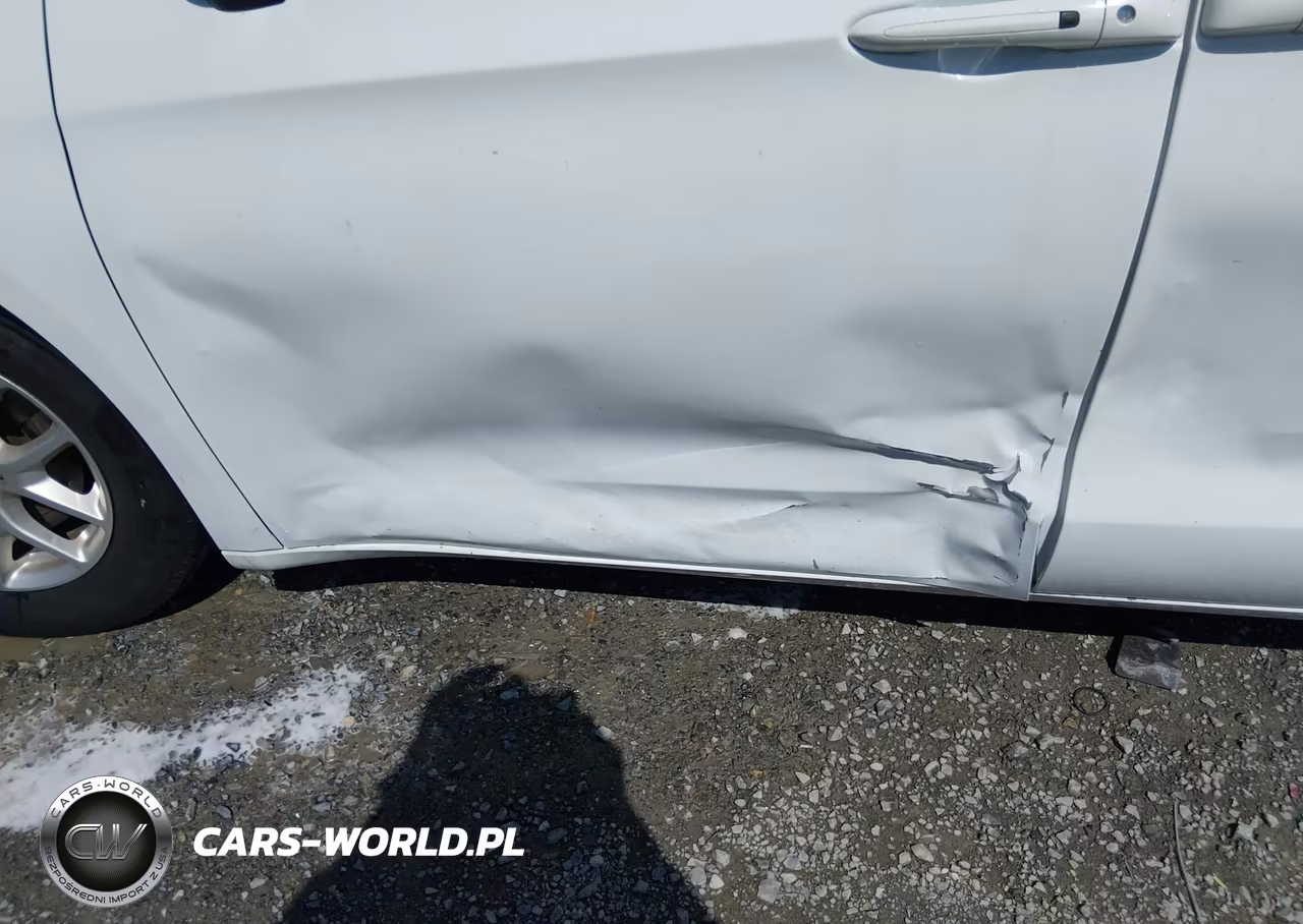 2020 Chrysler Voyager Lxi VIN:2C4RC1DGXLR262646 - 17