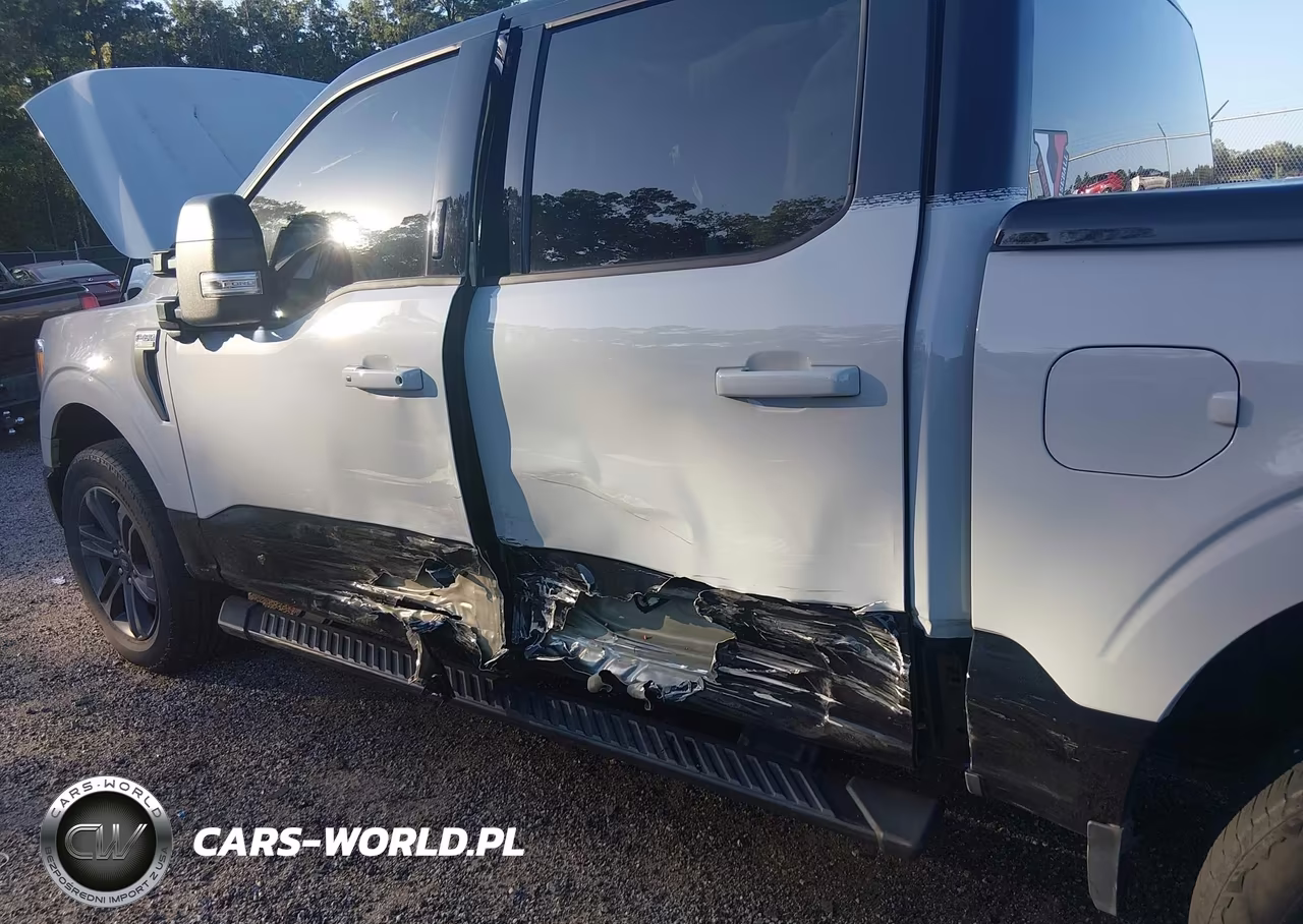 2023 Ford F-150 Xlt VIN:1FTFW1E57PKE50908 - 6