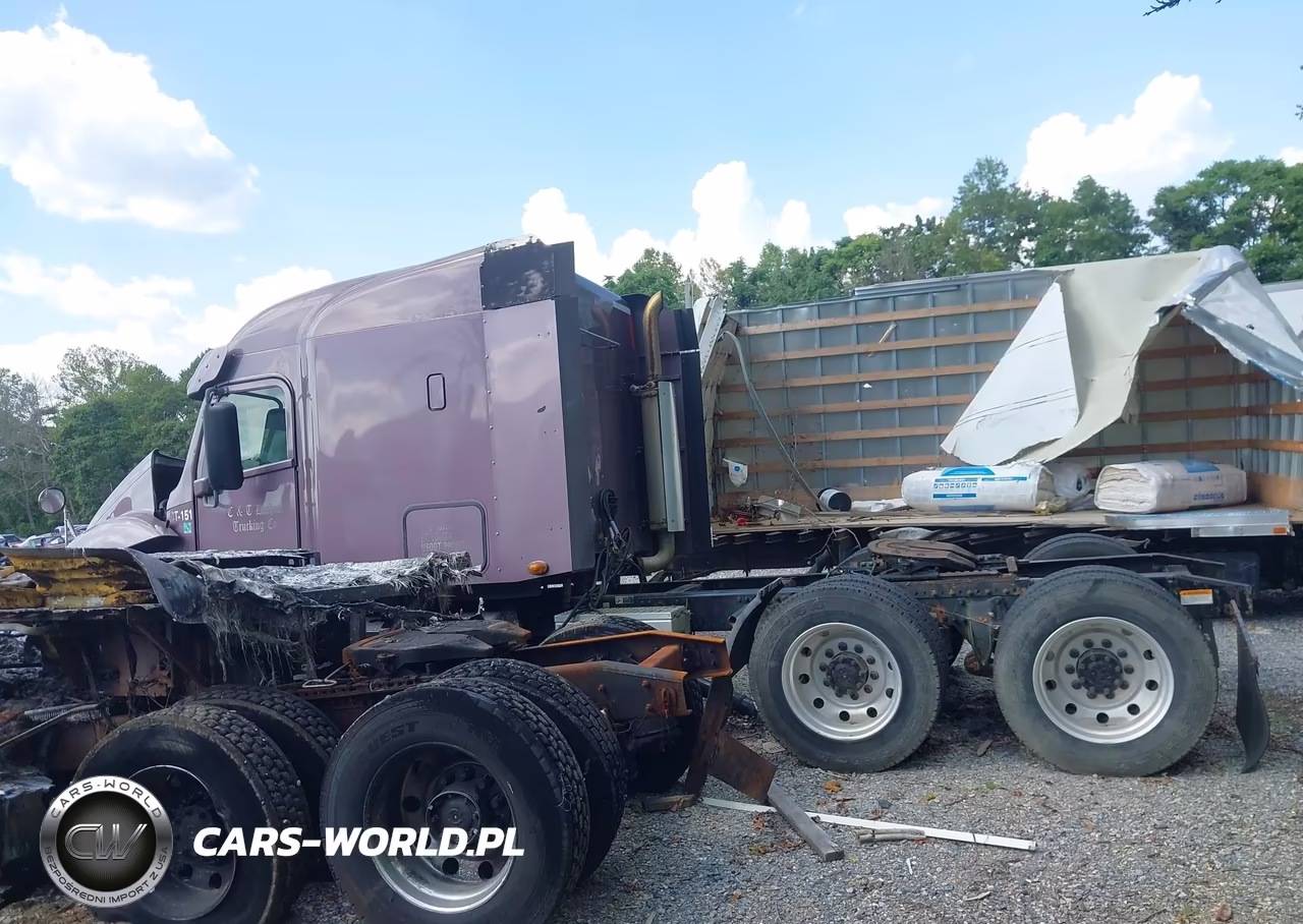 2014 Freightliner Conventional Columbia VIN:1FVXA7CG9ELFV5684 - 18
