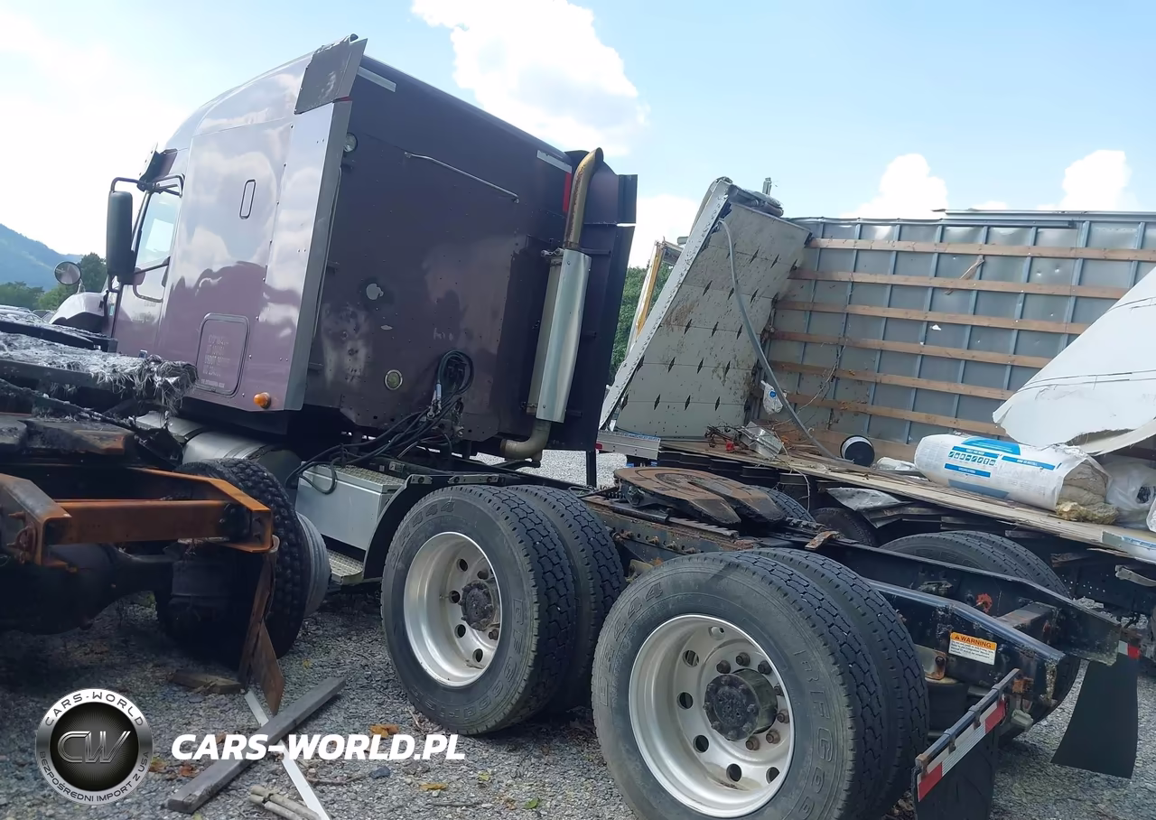 2014 Freightliner Conventional Columbia VIN:1FVXA7CG9ELFV5684 - 3