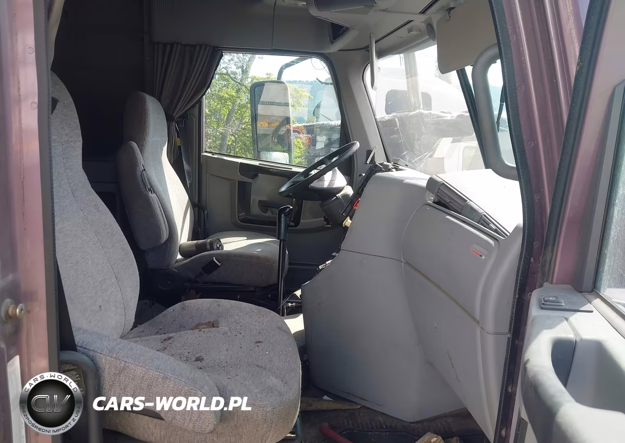 2014 Freightliner Conventional Columbia VIN:1FVXA7CG9ELFV5684 - 7