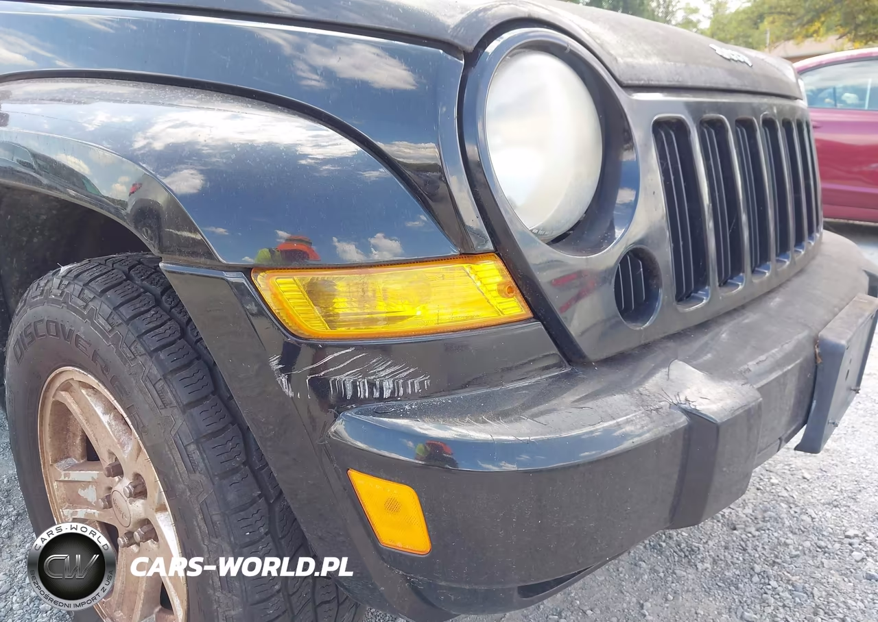 2007 Jeep Liberty Sport VIN:1J4GL48K07W567281 - 13