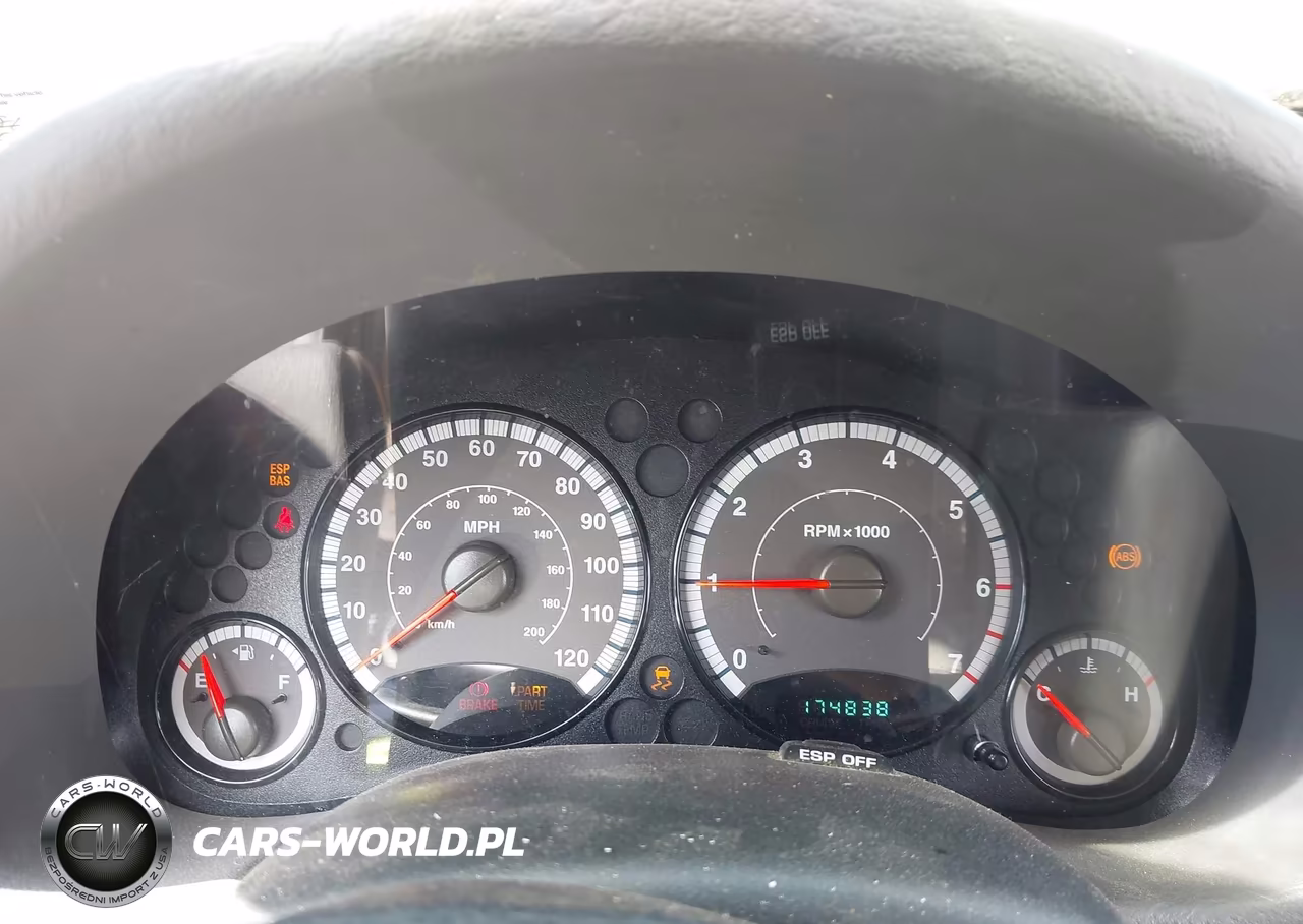 2007 Jeep Liberty Sport VIN:1J4GL48K07W567281 - 7
