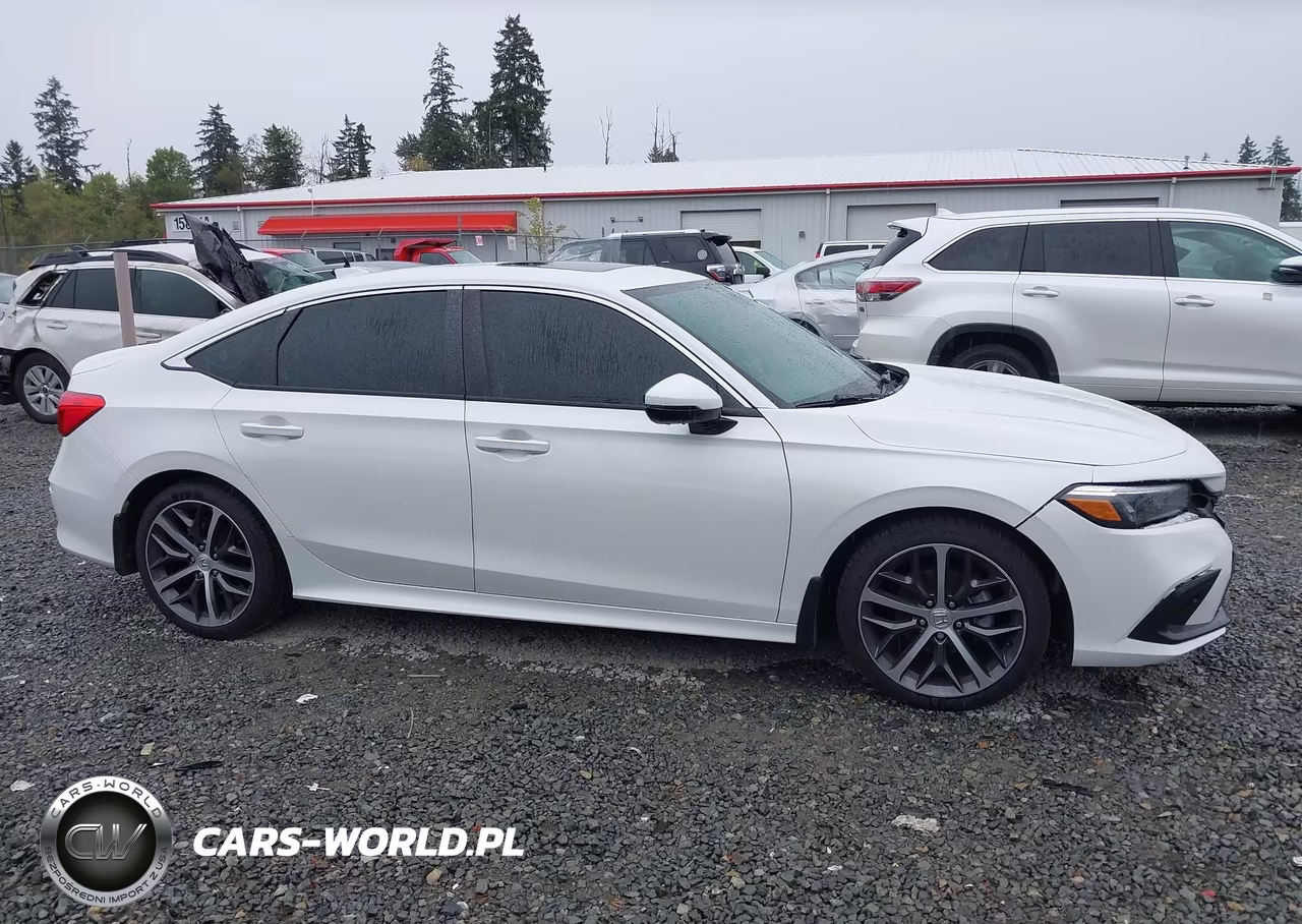 2024 Honda Civic Touring VIN:2HGFE1F91RH317755 - 13
