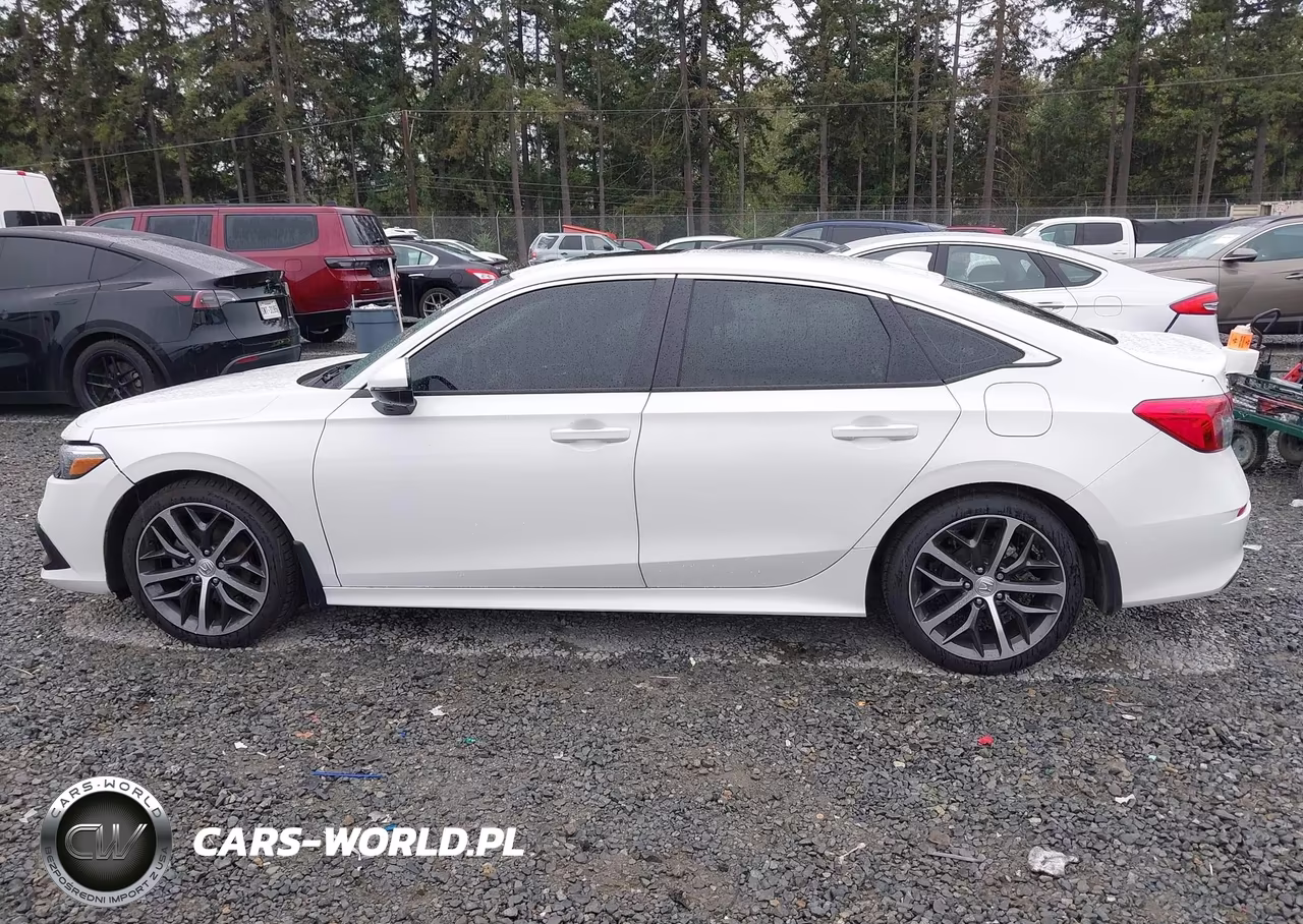 2024 Honda Civic Touring VIN:2HGFE1F91RH317755 - 14