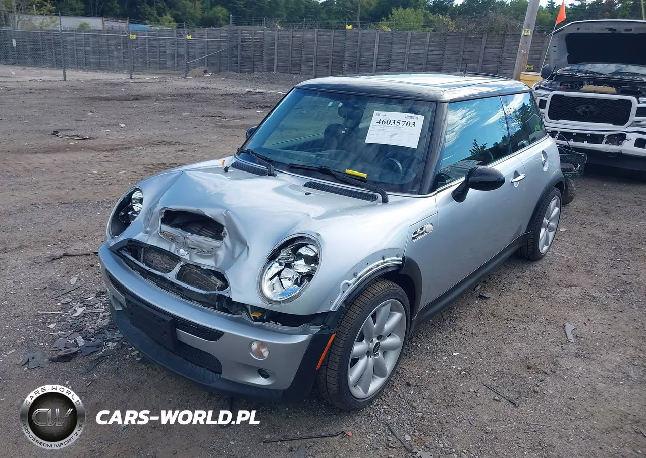 2004 Mini Cooper S VIN:WMWRE33424TD84540 - 2