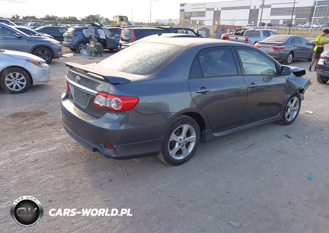 2013 Toyota Corolla S VIN:5YFBU4EE9DP093380 - 4