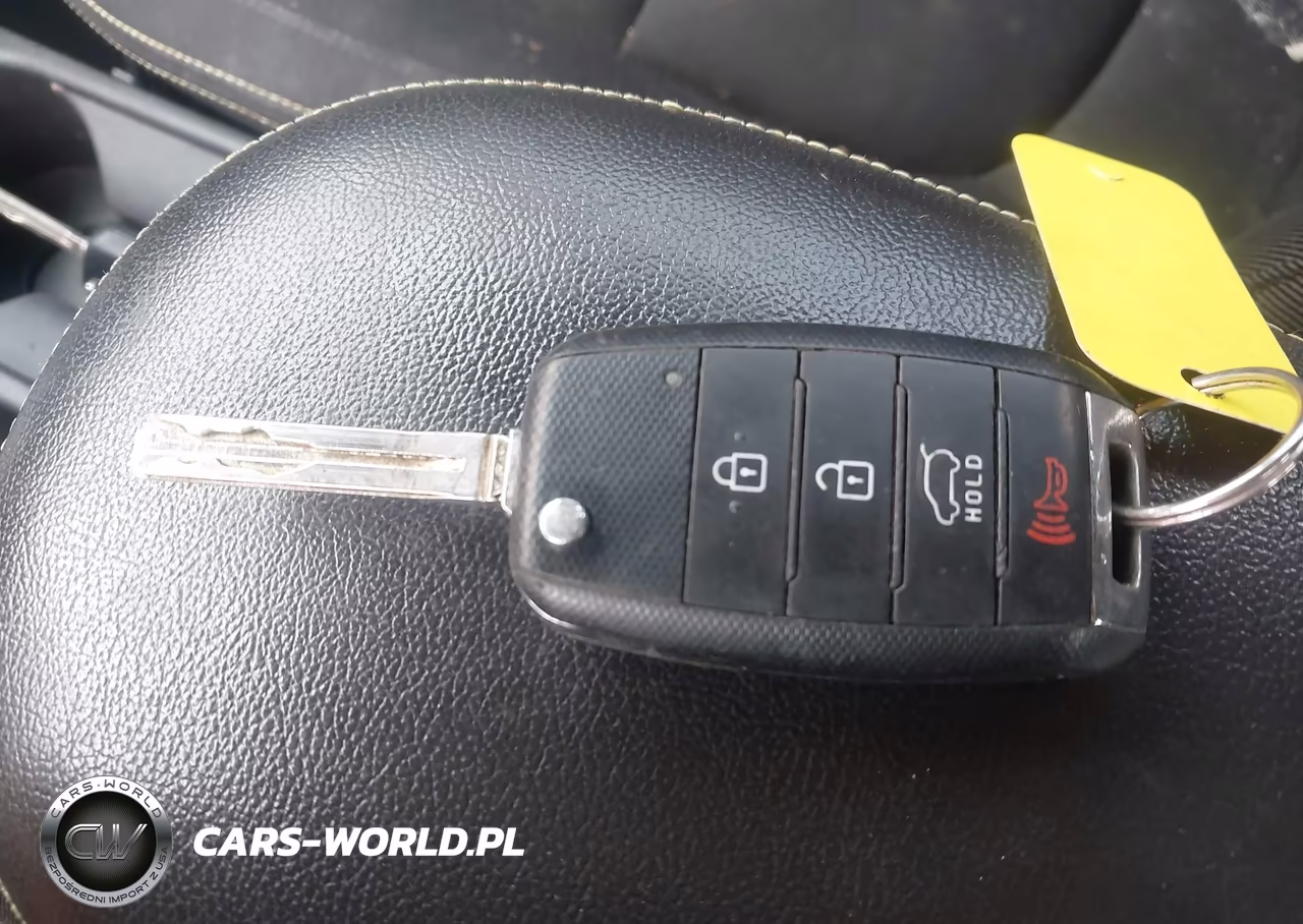 2015 Kia Soul + VIN:KNDJP3A57F7757232 - 11