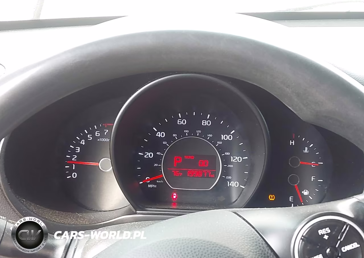 2015 Kia Soul + VIN:KNDJP3A57F7757232 - 7