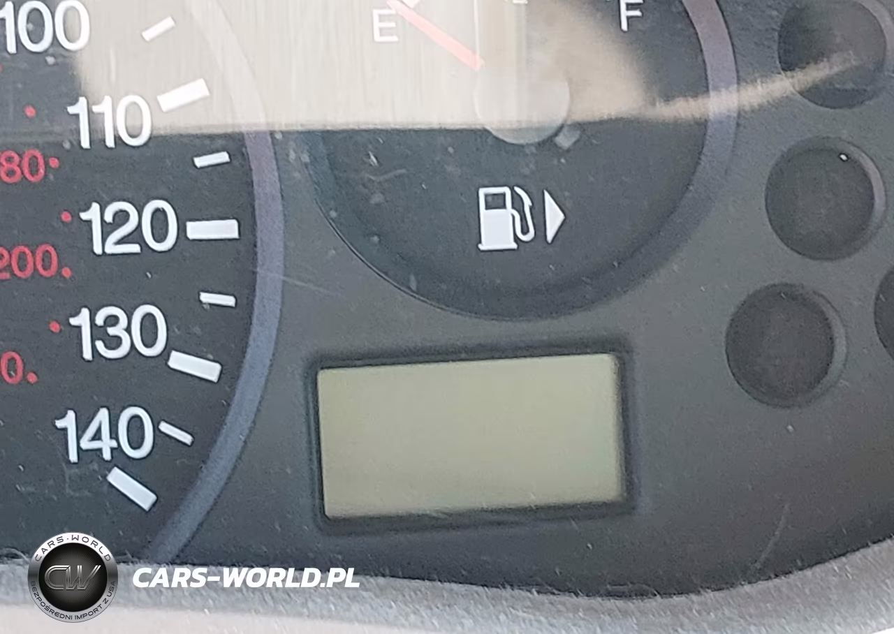 2005 Ford Focus VIN:1FAPP34N05W197937 - 12