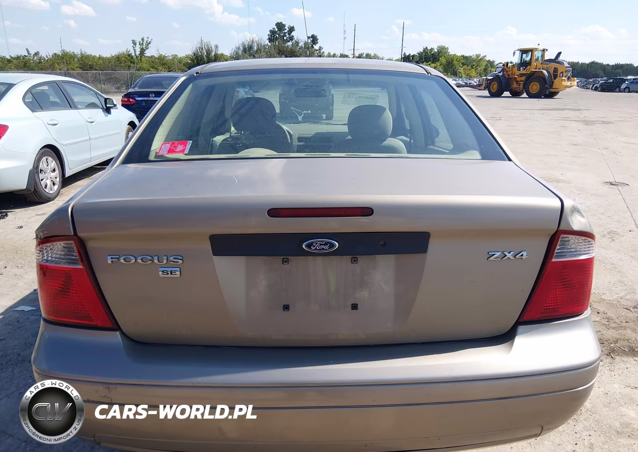 2005 Ford Focus VIN:1FAPP34N05W197937 - 13