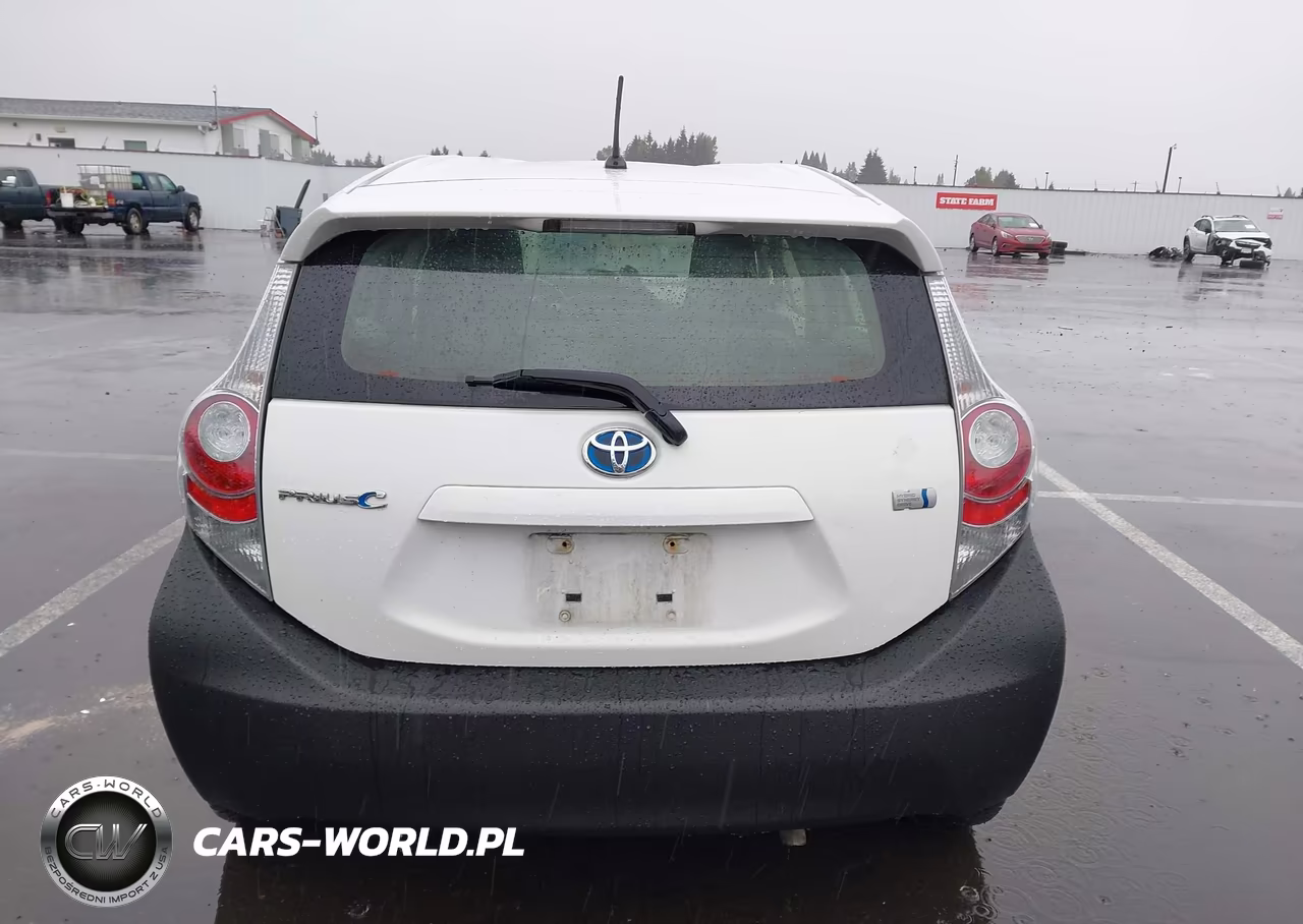 2014 Toyota Prius C One VIN:JTDKDTB34E1571515 - 17