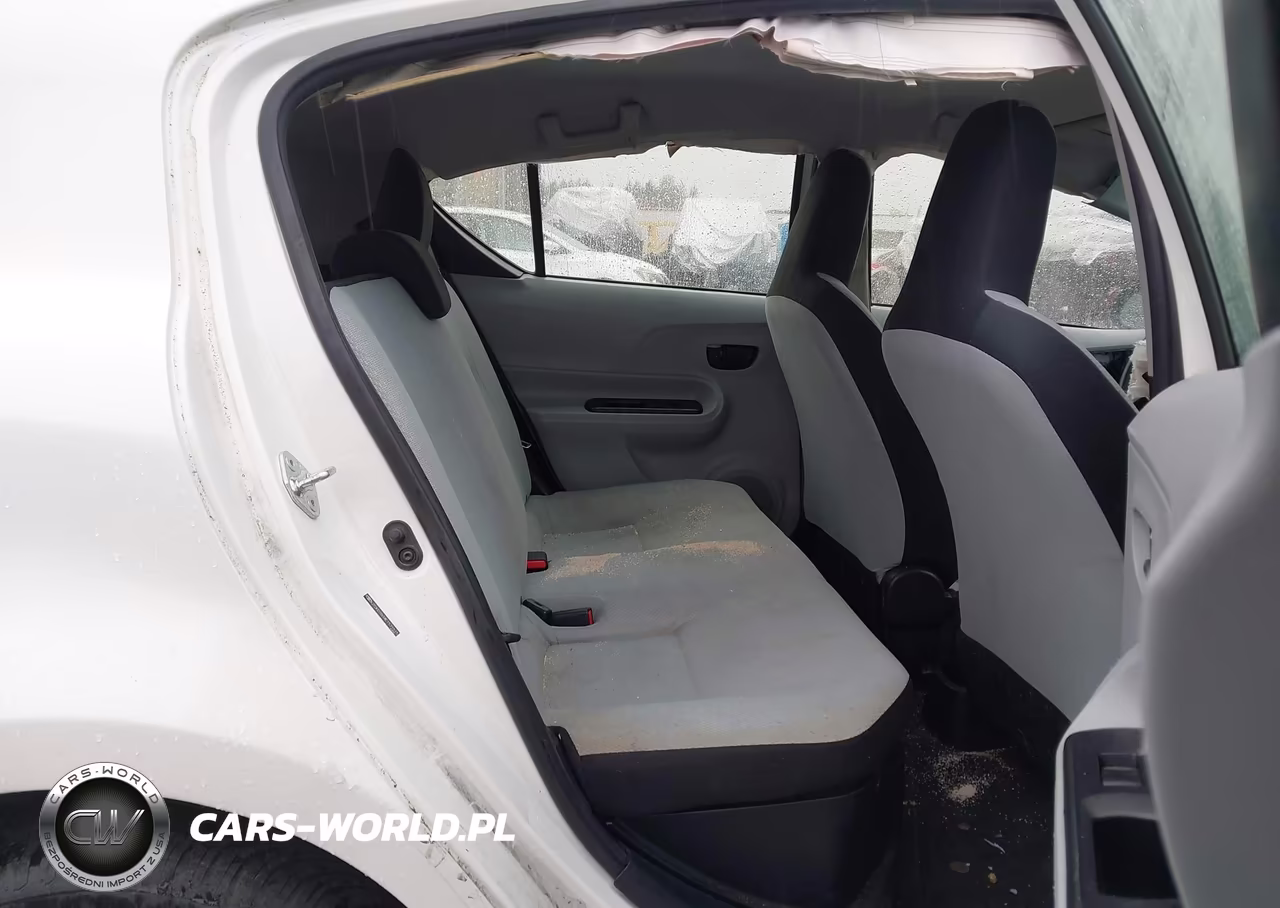 2014 Toyota Prius C One VIN:JTDKDTB34E1571515 - 8