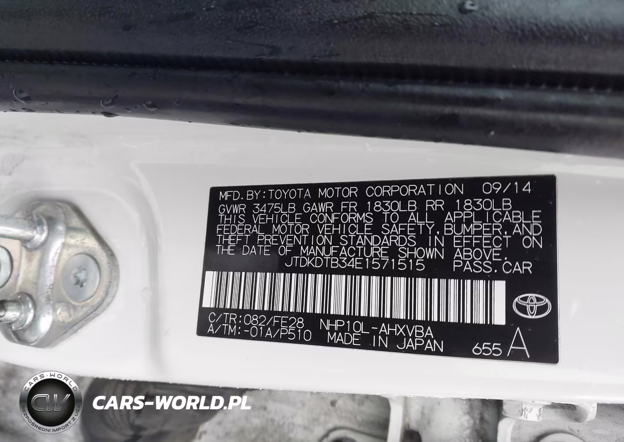 2014 Toyota Prius C One VIN:JTDKDTB34E1571515 - 9