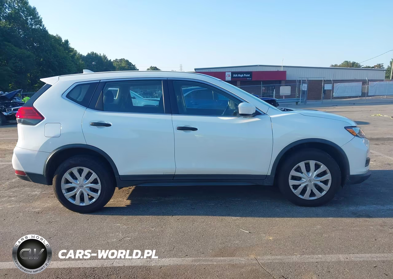 2017 Nissan Rogue S VIN:KNMAT2MV1HP576891 - 13