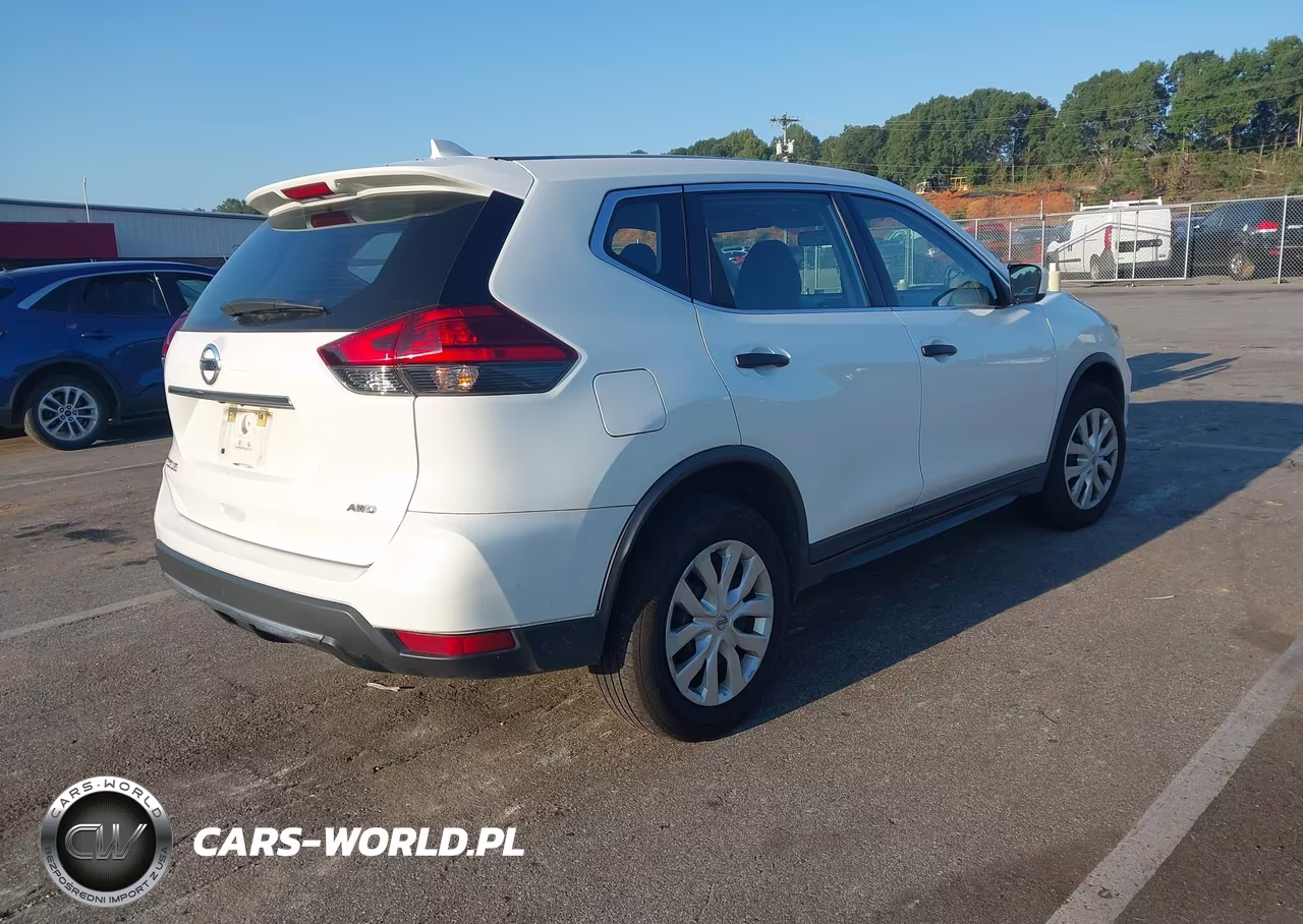2017 Nissan Rogue S VIN:KNMAT2MV1HP576891 - 4