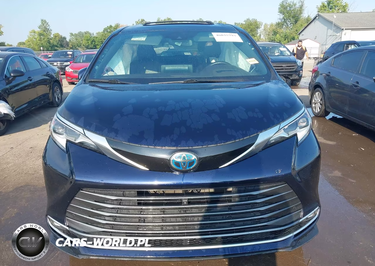 2021 Toyota Sienna Platinum VIN:5TDESKFCXMS014746 - 12