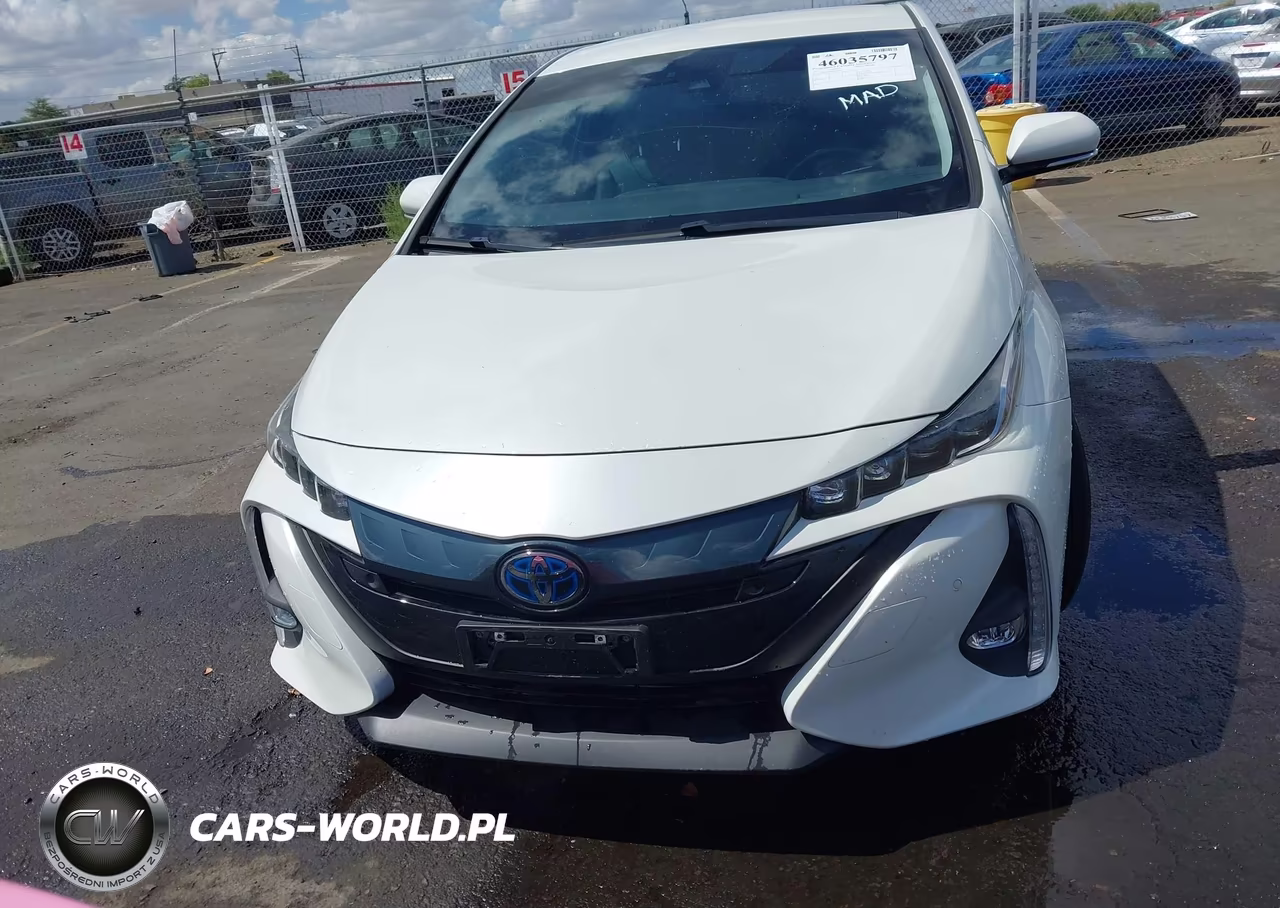 2017 Toyota Prius Prime Advanced VIN:JTDKARFP8H3059595 - 12