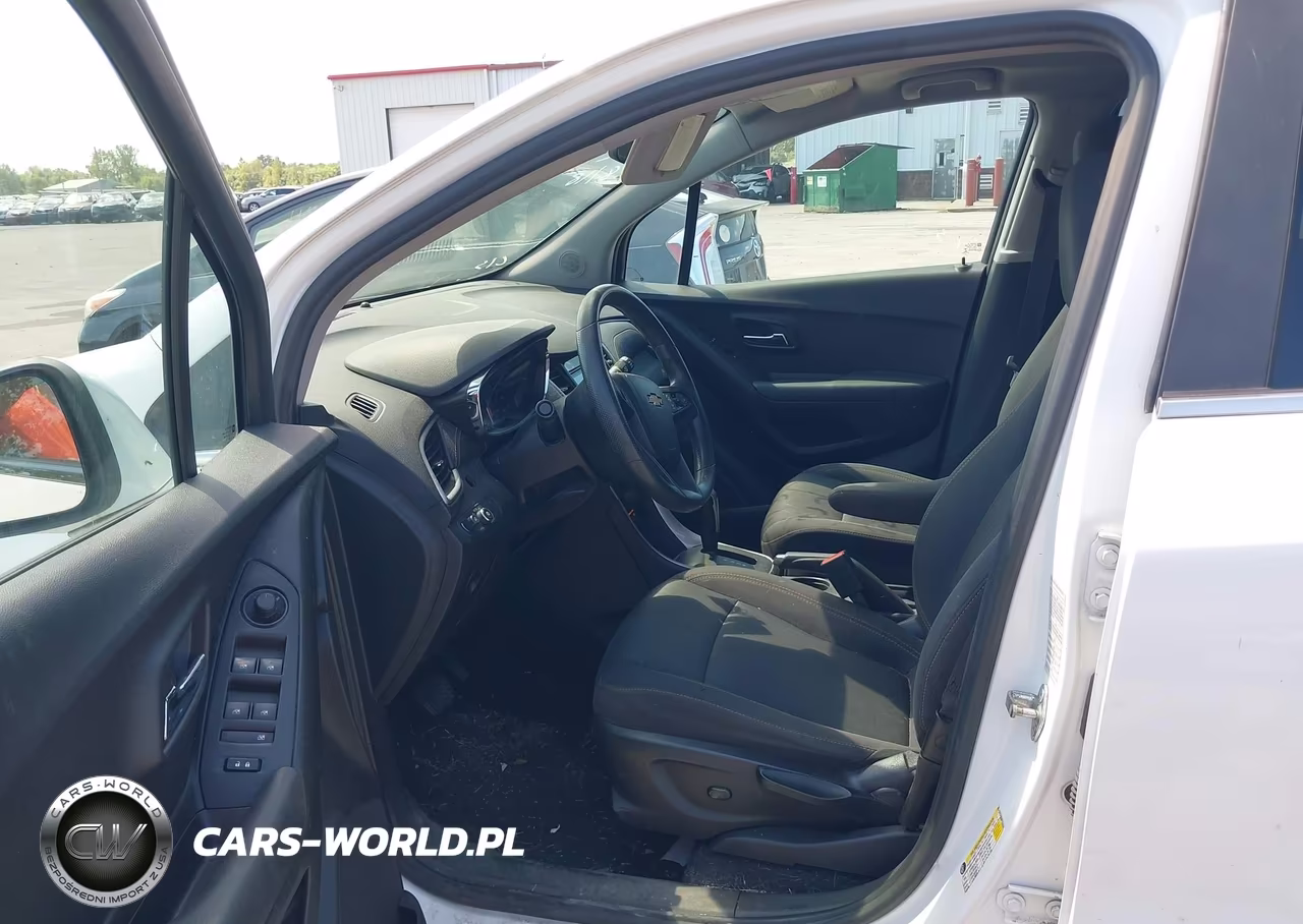 2019 Chevrolet Trax Lt VIN:3GNCJPSB8KL263058 - 4