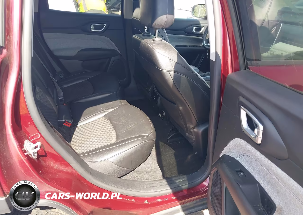 2022 Jeep Compass Latitude 4X4 VIN:3C4NJDBB3NT133497 - 8