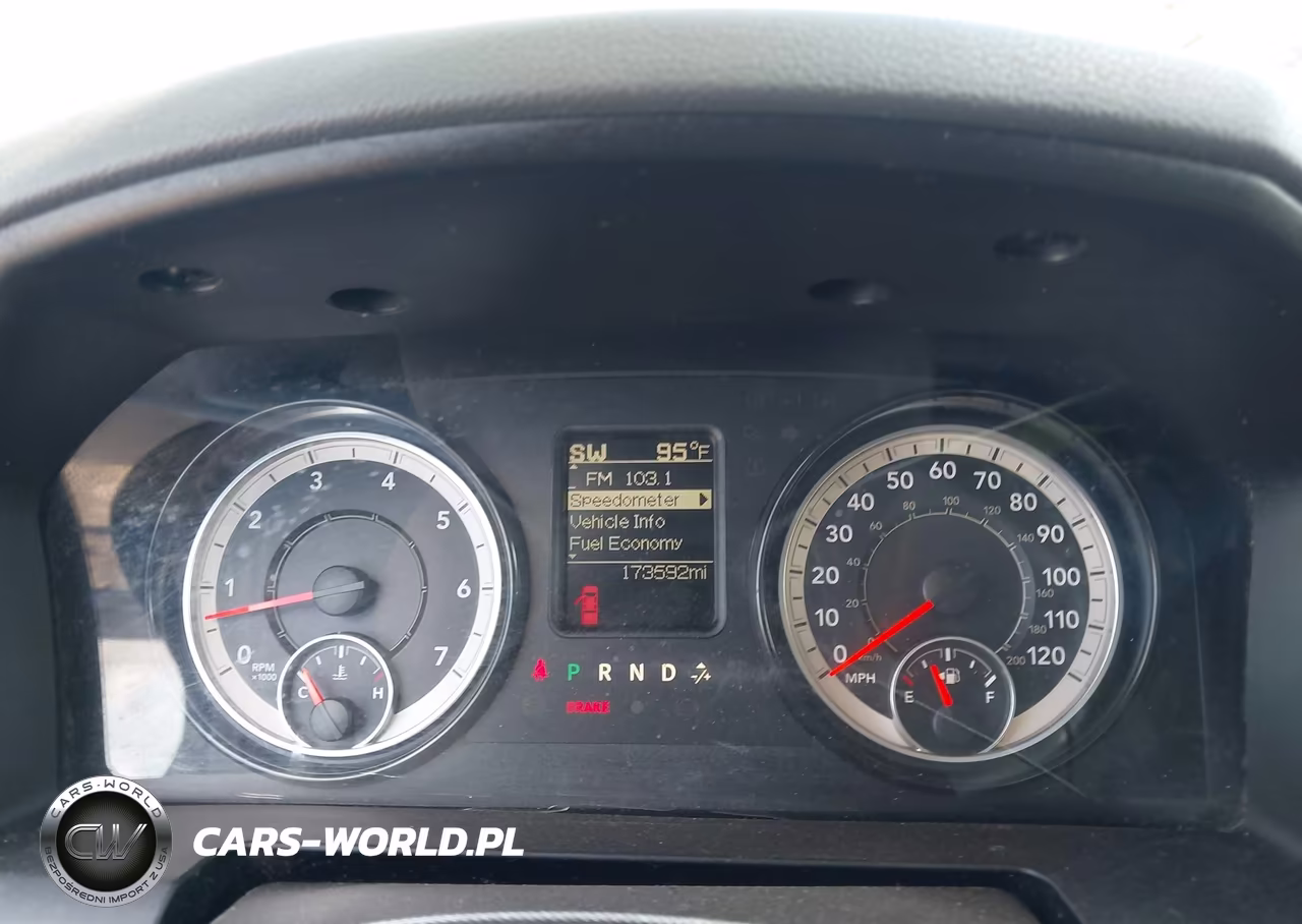 2017 Ram 1500 Express 4X2 5'7 Box VIN:3C6RR6KT3HG592175 - 7