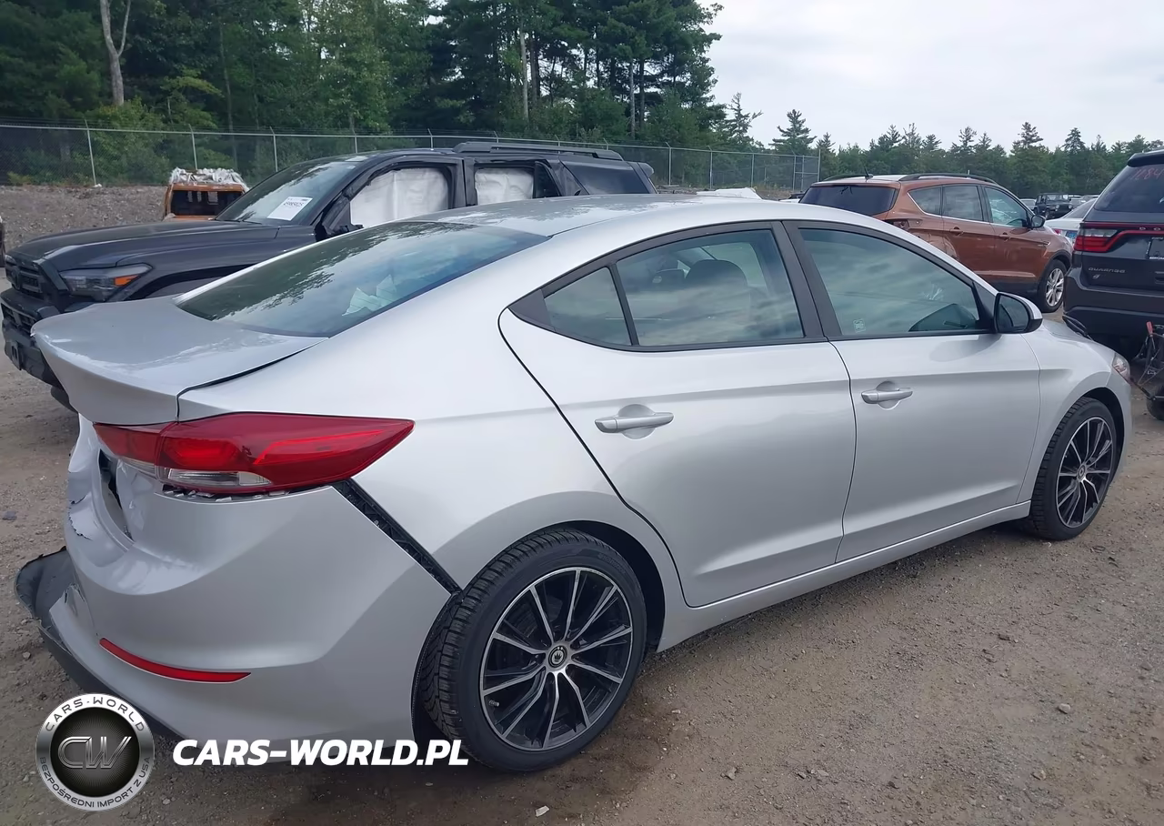 2018 Hyundai Elantra Se VIN:5NPD74LF9JH334486 - 12