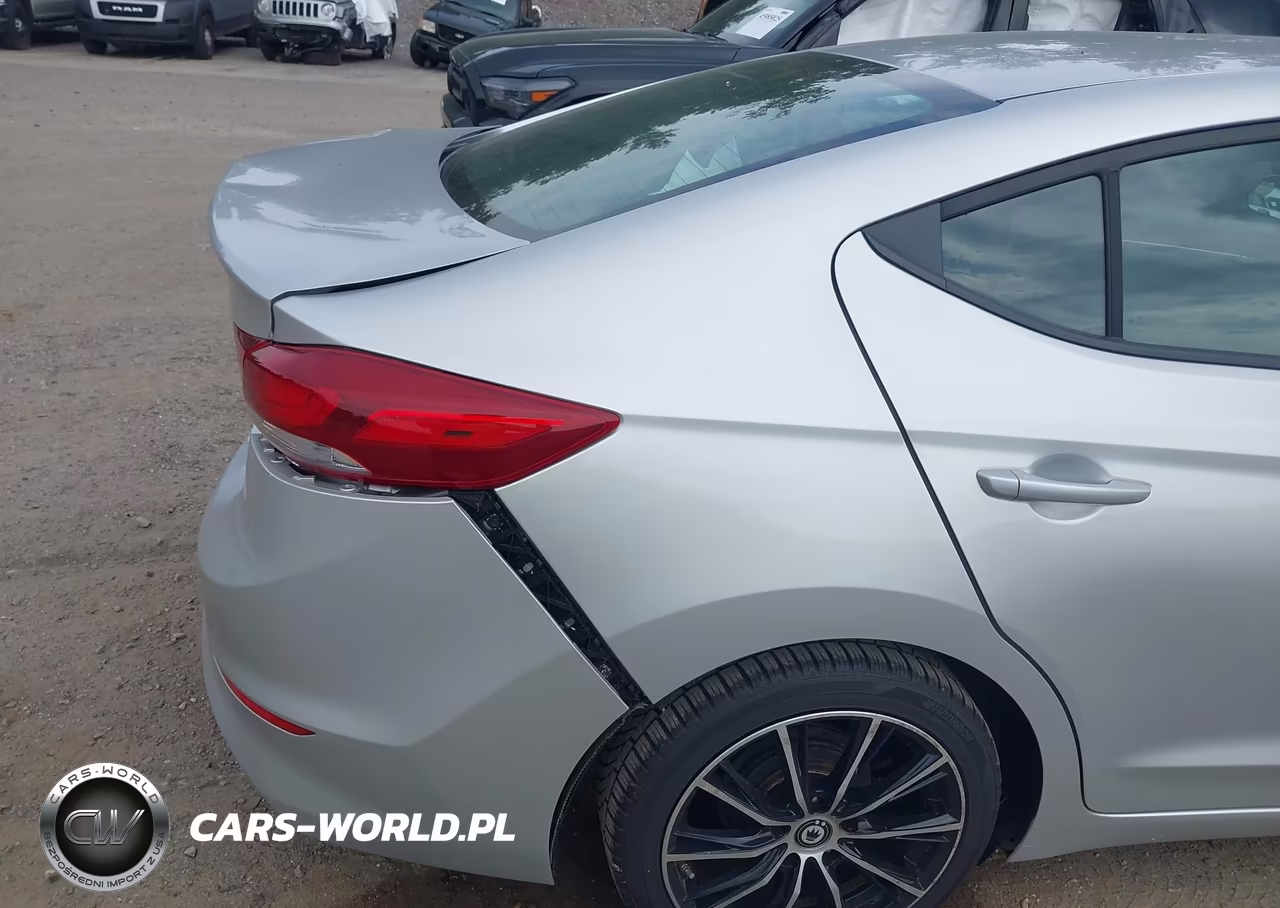 2018 Hyundai Elantra Se VIN:5NPD74LF9JH334486 - 13