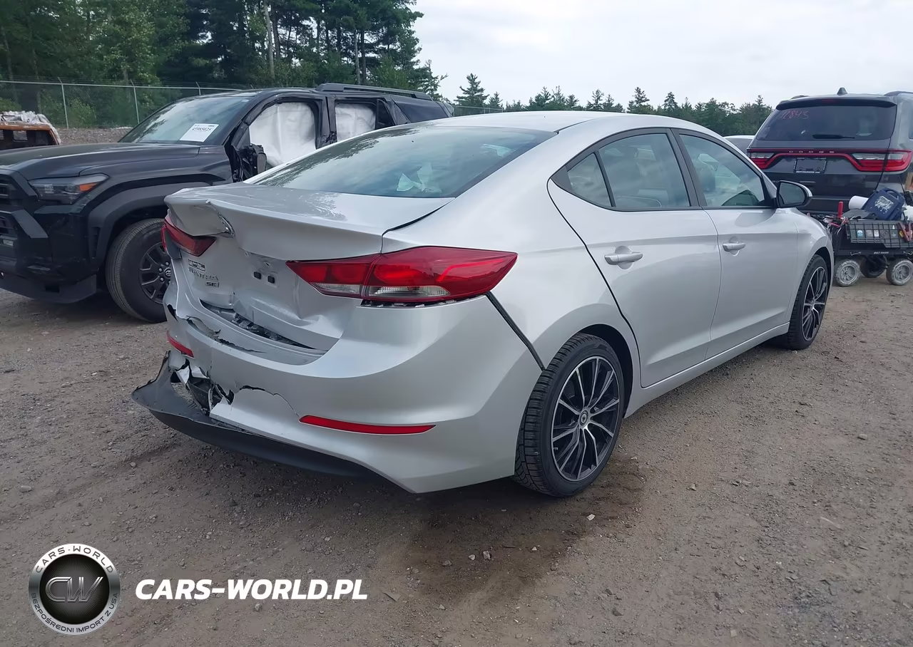 2018 Hyundai Elantra Se VIN:5NPD74LF9JH334486 - 4
