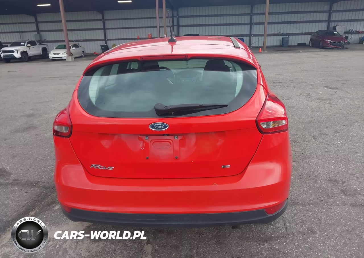 2017 Ford Focus Se VIN:1FADP3K23HL286343 - 16